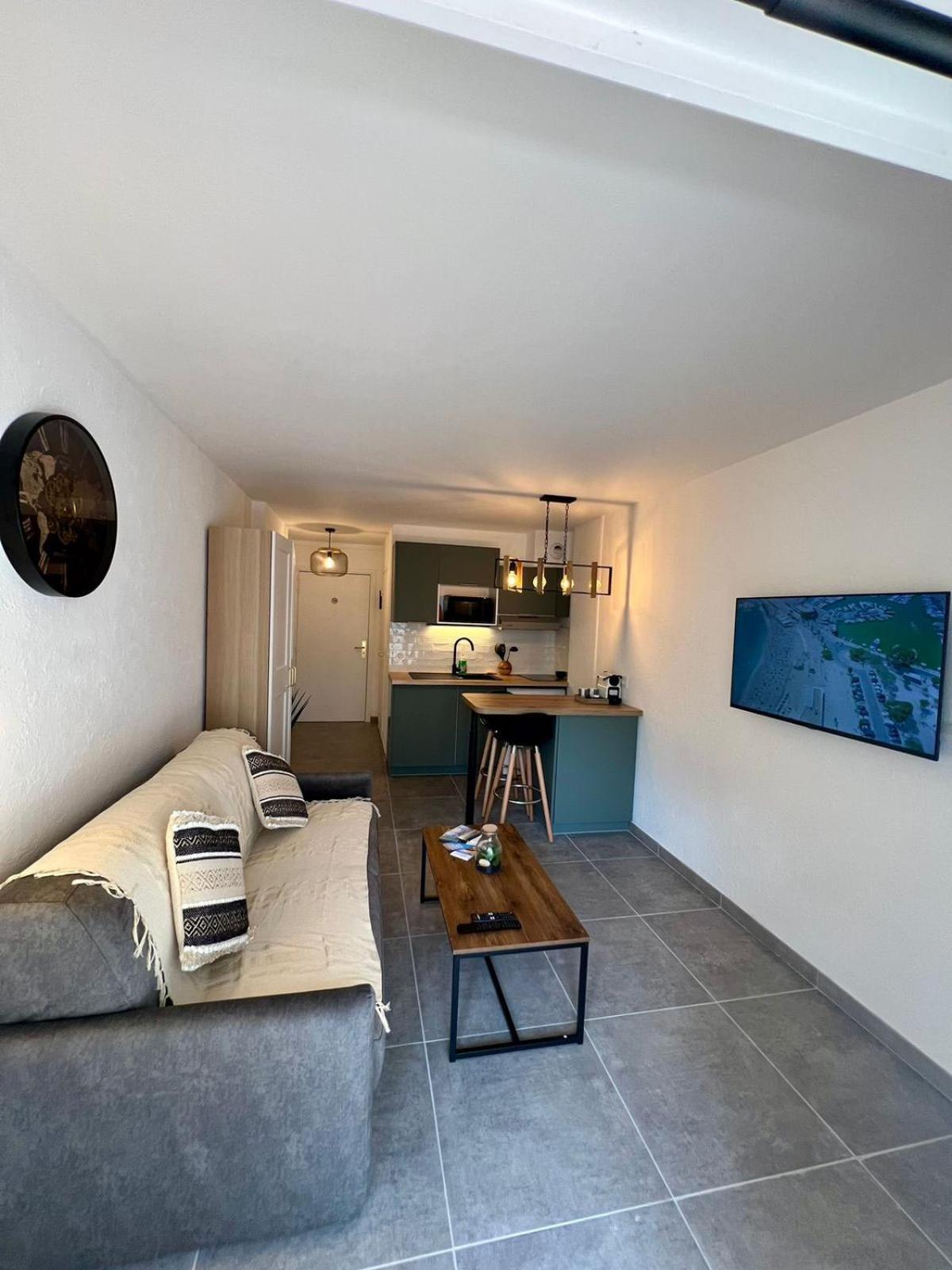 Studio Climatise, Cosy Et Calme Au Centre Ville Antibes Dış mekan fotoğraf